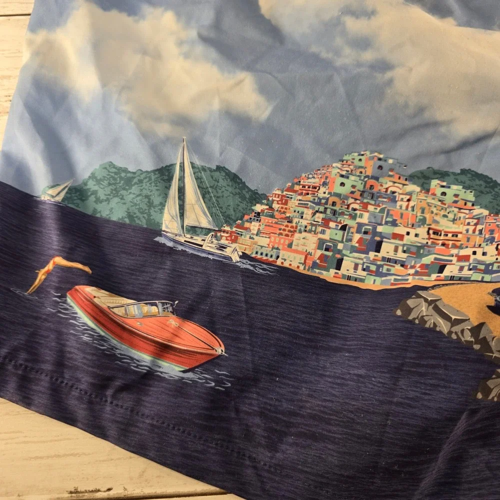 Peter Millar Seaside Mens Blue Coastal Village Scenic Print Swim Trunks Size M